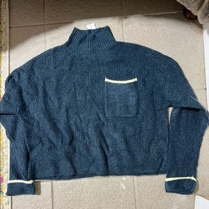 American Eagle Navy cropped sweater